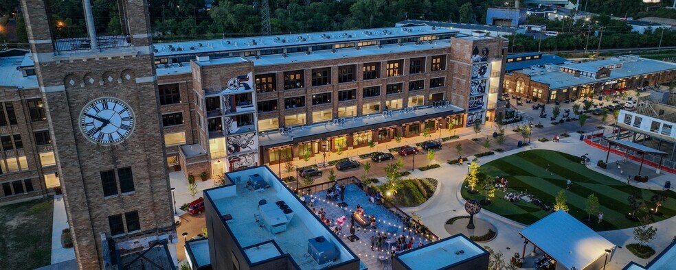 More Photos Of 4590 Beech St, Norwood Unknown For Lease