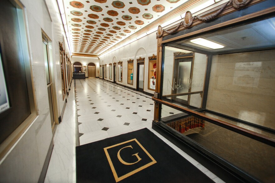 More Photos Of 16-24 N Meridian St, Indianapolis Office For Lease