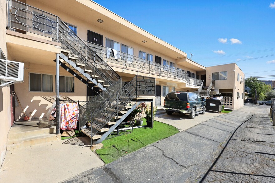 More Photos Of 5629 Monte Vista St, Los Angeles Apartments For Sale