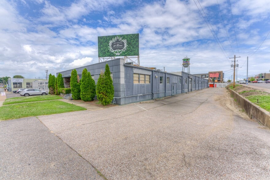More Photos Of 478 N Hollywood St, Memphis Flex For Lease