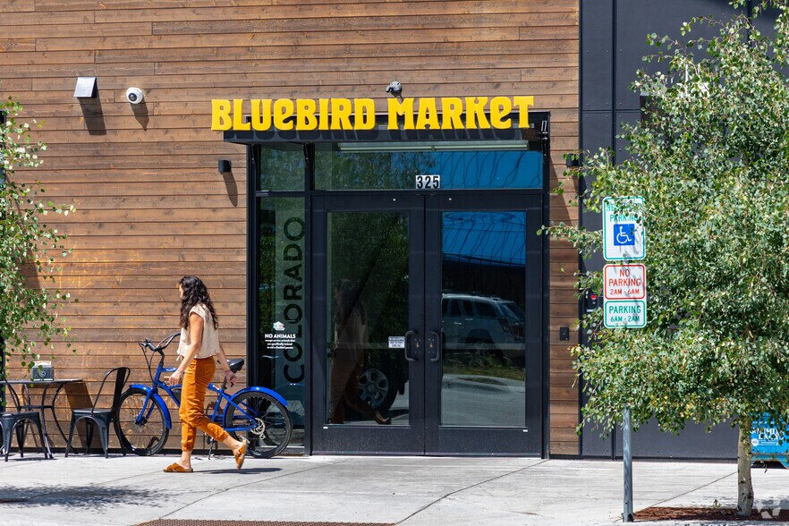 More Photos Of 325 Blue River Pky, Silverthorne General Retail For Sale