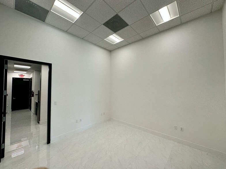 More Photos Of 301 Altara Ave, Coral Gables Apartments For Sale