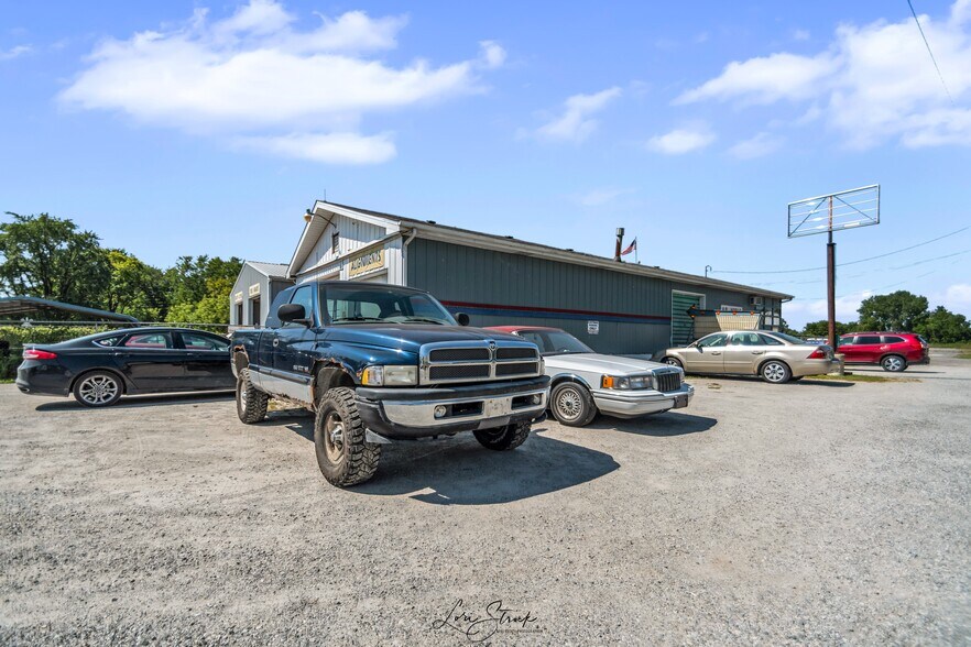 More Photos Of 300 Railroad Ave, Wheeler Auto Repair For Sale
