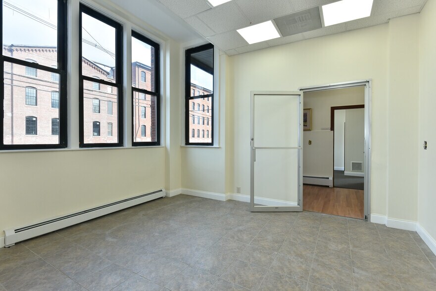 More Photos Of 754 Branch Ave, Providence Loft Creative Space For Lease
