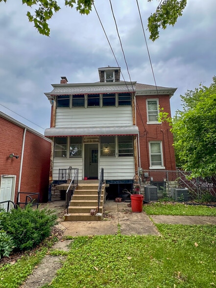 More Photos Of 3201 Itaska St, Saint Louis Specialty For Sale