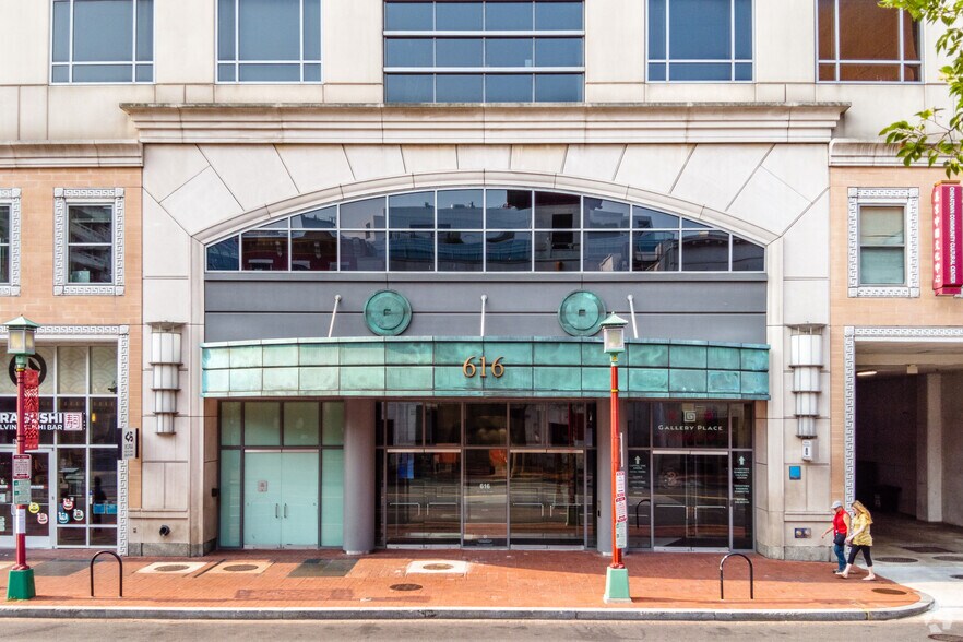 More Photos Of 701 7th St NW, Washington Unknown For Lease