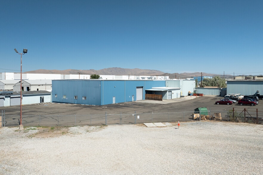 More Photos Of 5601 Echo Ave, Reno Warehouse For Lease