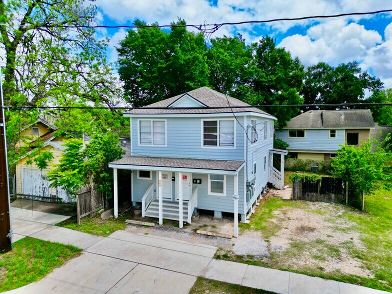 More Photos Of 307 S 79th St, Houston Multifamily For Sale