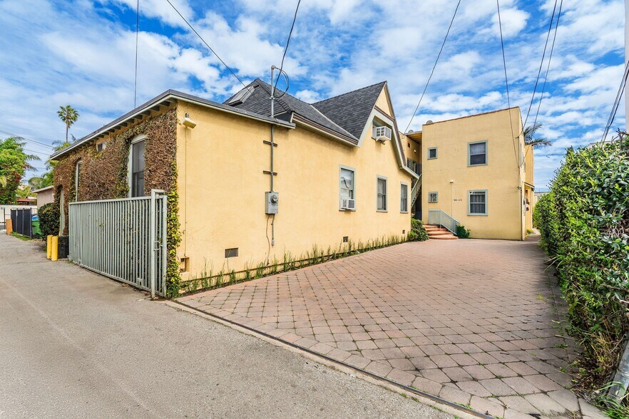 More Photos Of 1707 S Bonnie Brae St, Los Angeles Apartments For Sale