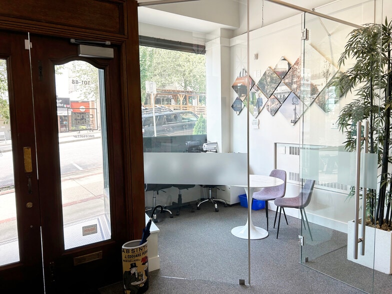More Photos Of 88 Lonsdale Ave, North Vancouver Office For Lease