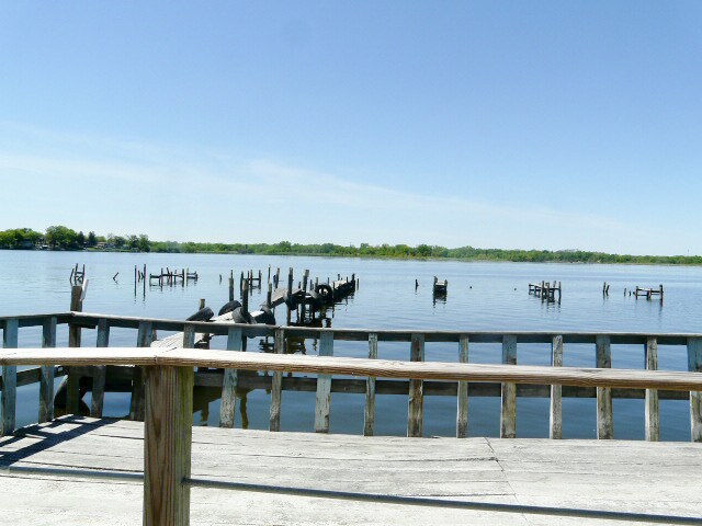 More Photos Of 137-139 Arthur Ave, Fox Lake Apartments For Sale