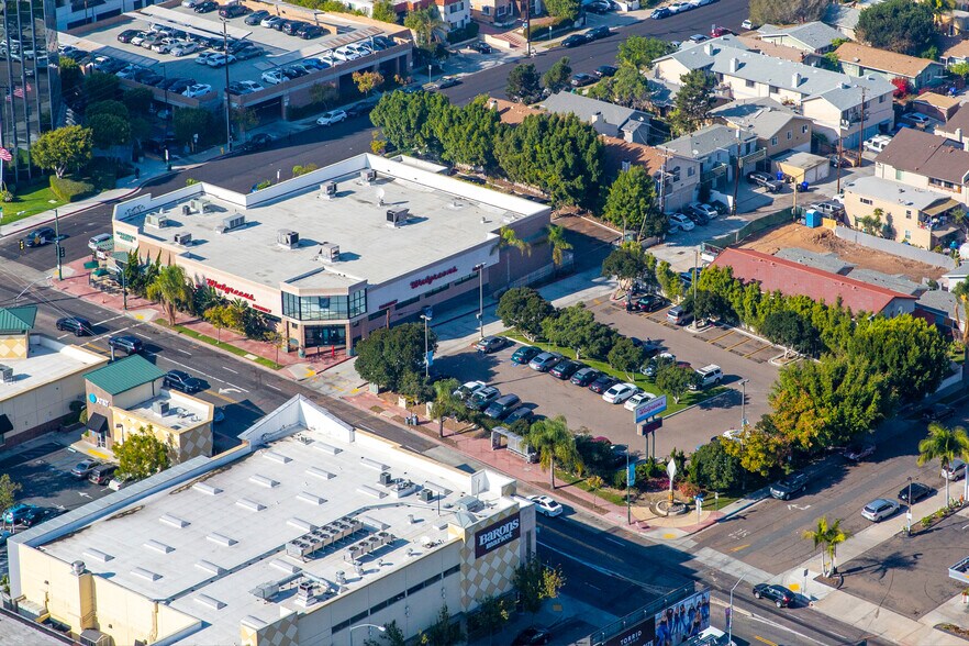 More Photos Of 3202-3222 University Ave, San Diego Freestanding For Lease