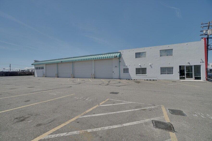 More Photos Of 2196 American Ave, Hayward Warehouse For Lease