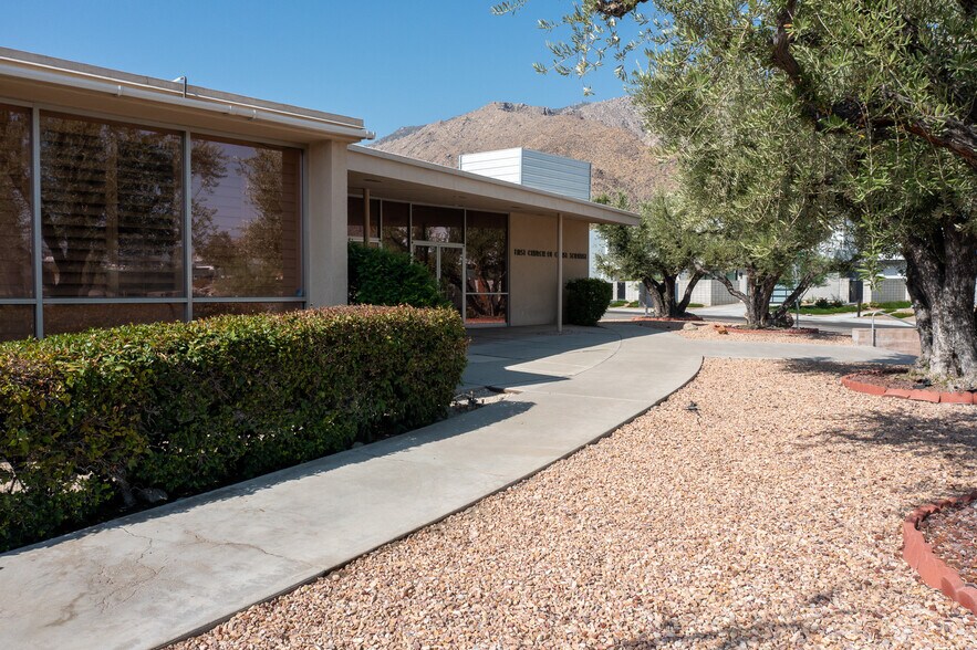 More Photos Of 605 S Riverside Dr, Palm Springs Religious Facility For Sale
