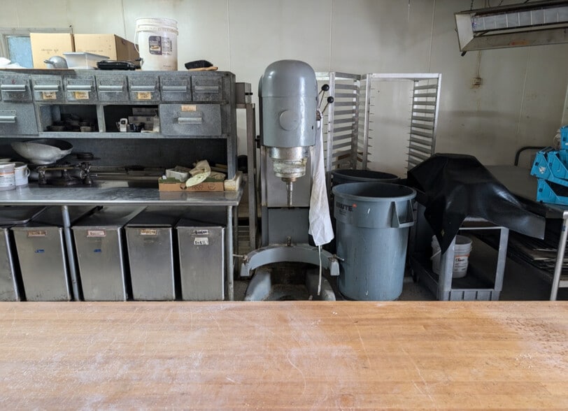 More Photos Of 412 Main St, Bottineau Freestanding For Sale