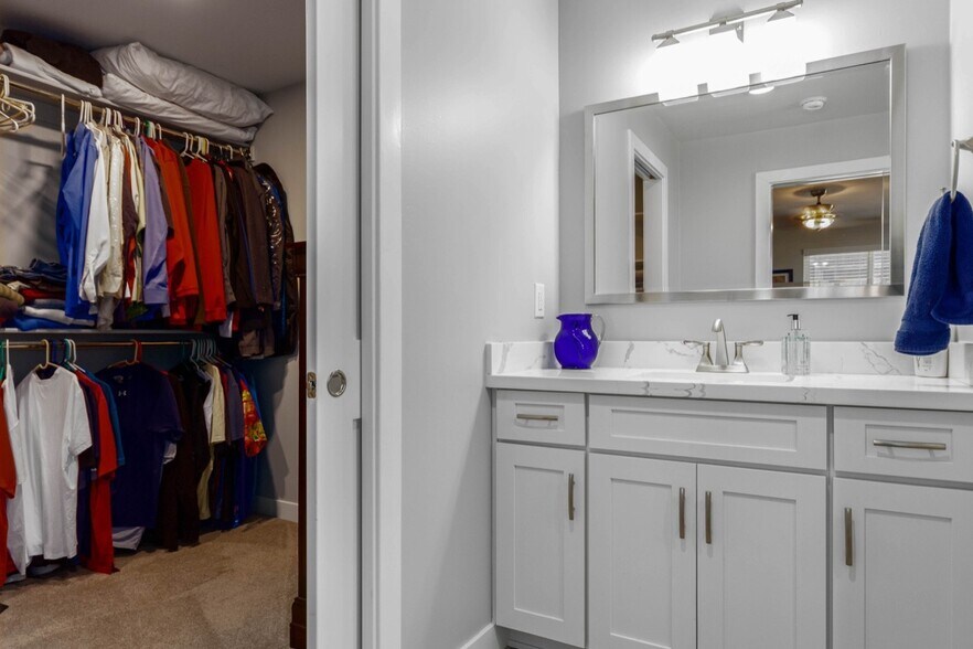 More Photos Of 207 E Monterey Way, Phoenix Office Residential For Sale