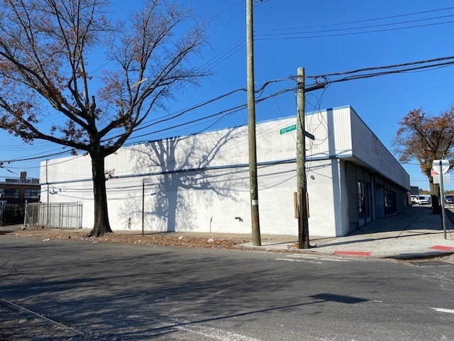 More Photos Of 3455 Conner St, Bronx Storefront For Lease