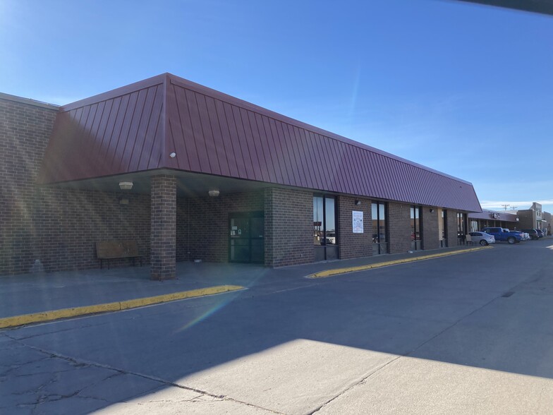 Primary Photo Of 1325 W 3rd St, Alliance Storefront Retail Office For Sale