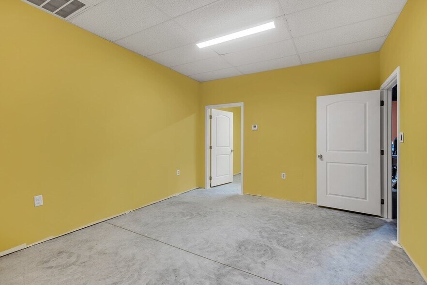 More Photos Of 6015 Andrews Hwy, Odessa Industrial For Sale