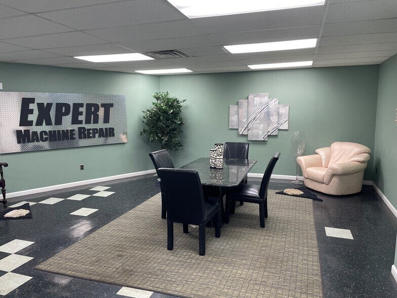 More Photos Of 30744 Groesbeck Hwy, Roseville Manufacturing For Lease
