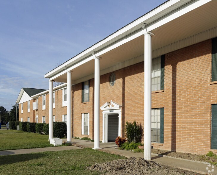 More Photos Of 15909 River Rd, Hahnville Apartments For Sale