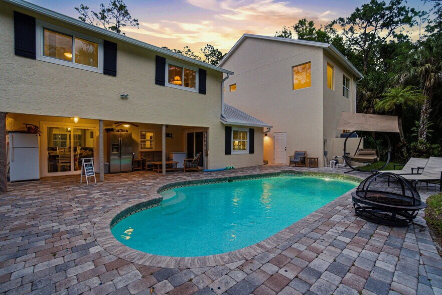 More Photos Of 4120 3rd Ave NW, Naples Apartments For Sale