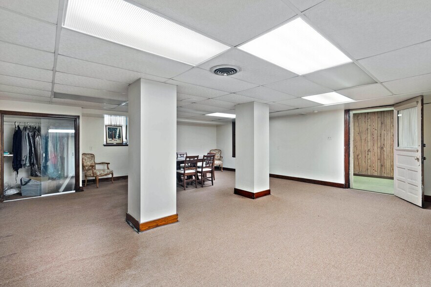 More Photos Of 701 Thompson Ave, Donora Funeral Home For Sale