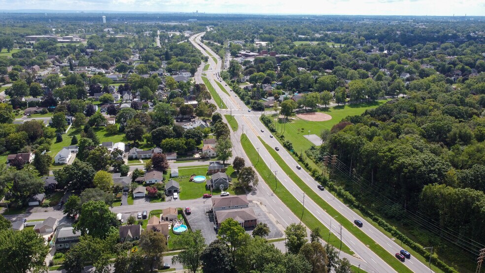 More Photos Of 277 Division St N, North Tonawanda Office For Sale