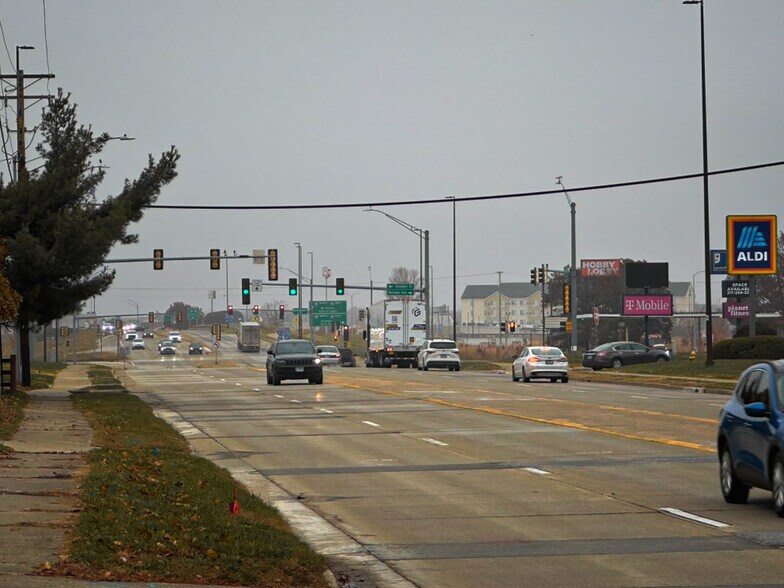 More Photos Of 805-809 N Keller Dr, Effingham Land For Sale