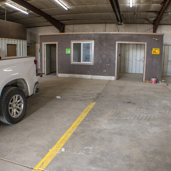 More Photos Of 3026 1st Ave, Greeley Warehouse For Sale