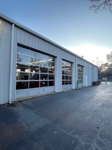 More Photos Of 2191 Idlewood Rd, Tucker General Retail For Sale