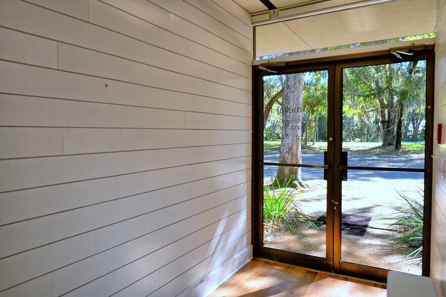 More Photos Of 1435 Julia St, Fernandina Beach Office For Sale