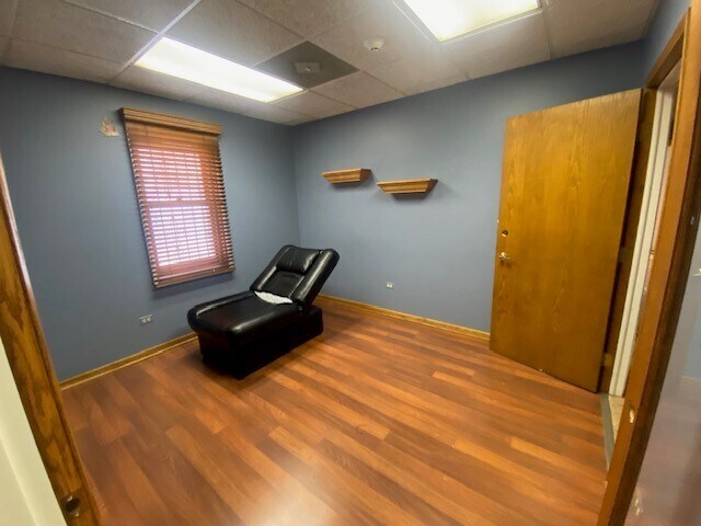 More Photos Of 9100 Ogden Ave, Brookfield Office For Sale