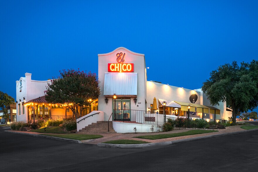 More Photos Of 423-593 Interstate 30, Rockwall Unknown For Lease