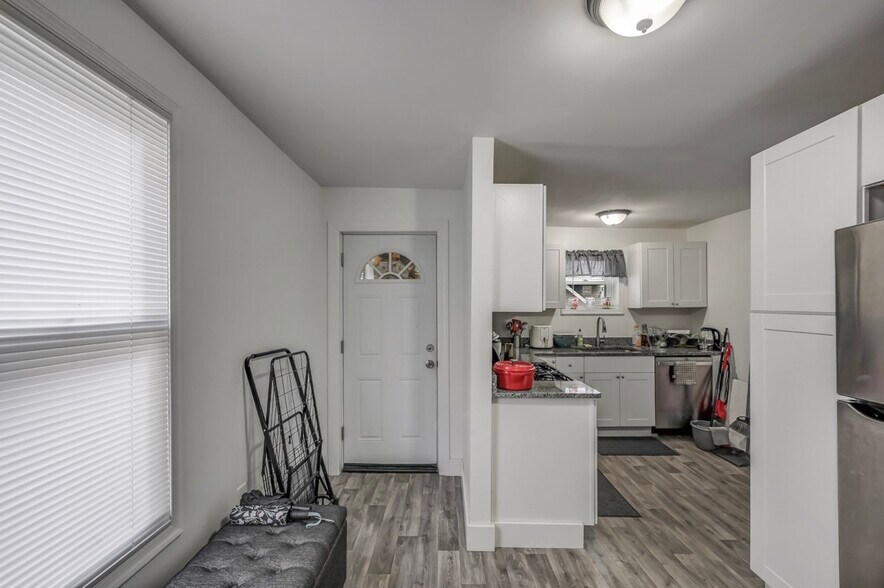 More Photos Of 317 S 10th Ave, Scranton Warehouse For Sale