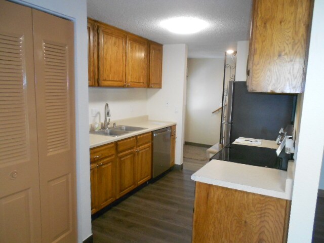 More Photos Of 17165 SW Merlo Rd, Beaverton Apartments For Sale