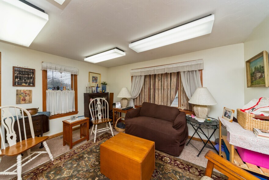 More Photos Of 205 Walnut St, Framingham Office Residential For Sale