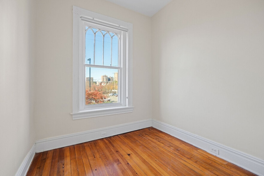 More Photos Of 5 S Adams St, Richmond Office For Sale