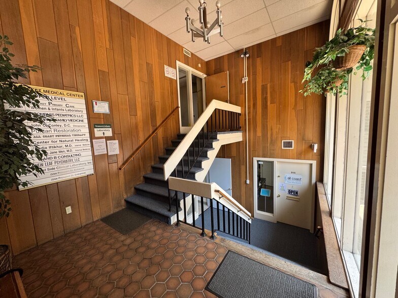 More Photos Of 126 Prospect St, Pawtucket Medical For Sale