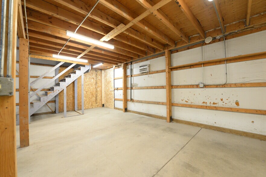 More Photos Of 1927 Cherry Hill Rd, Joliet Warehouse For Lease