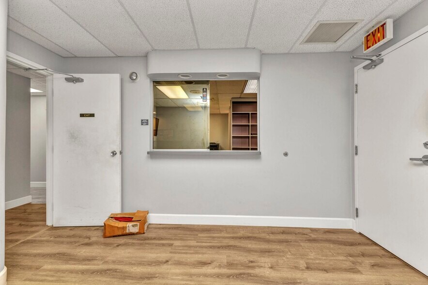 More Photos Of 2525 Harbor Blvd, Port Charlotte Medical For Sale