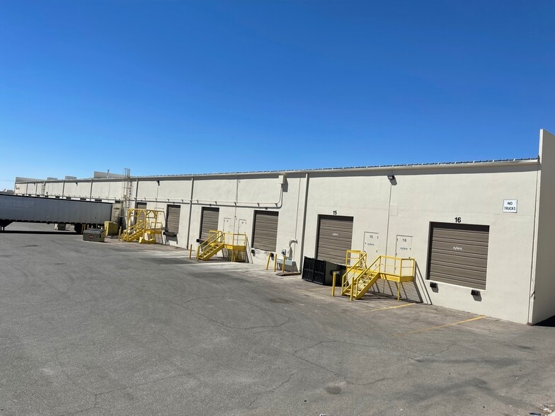 More Photos Of 11405 Rojas Dr, El Paso Warehouse For Lease