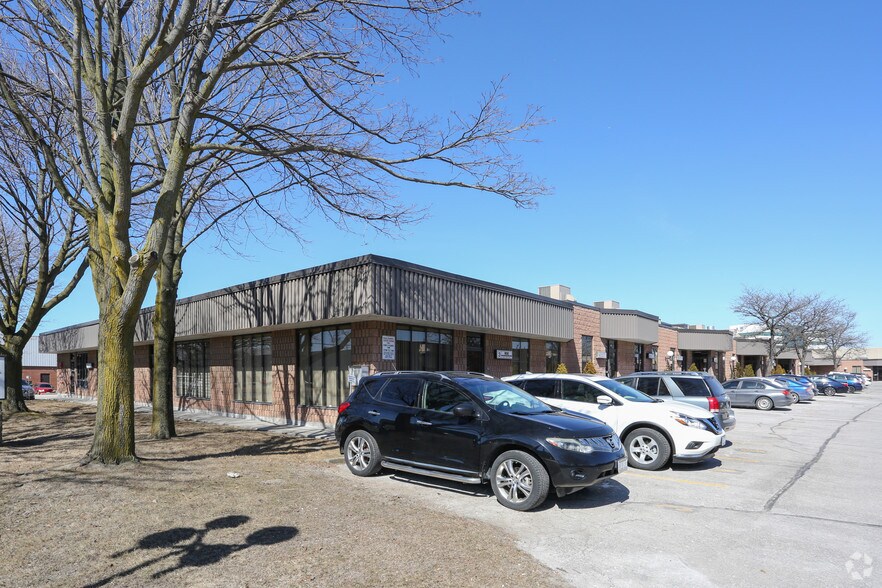 More Photos Of 1730 McPherson Ct, Pickering Showroom For Sale