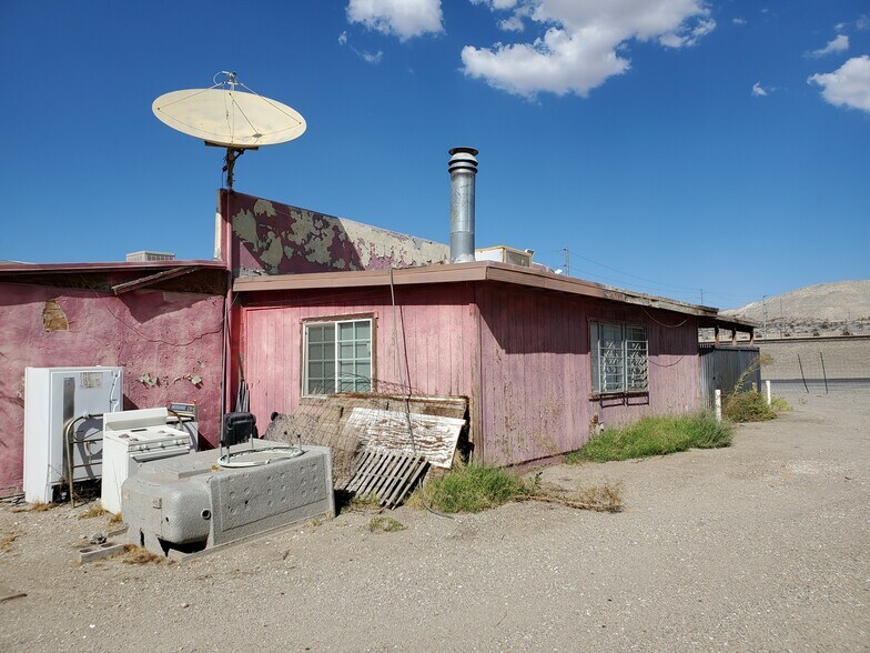More Photos Of 19306 National Trails Hwy, Oro Grande Bar For Sale