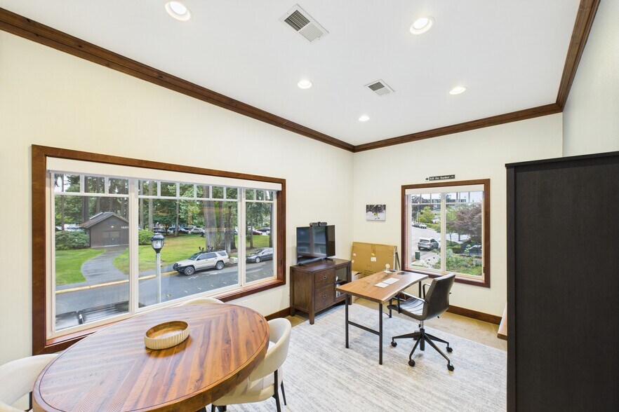 More Photos Of 16880 NE 79th St, Redmond Office For Sale