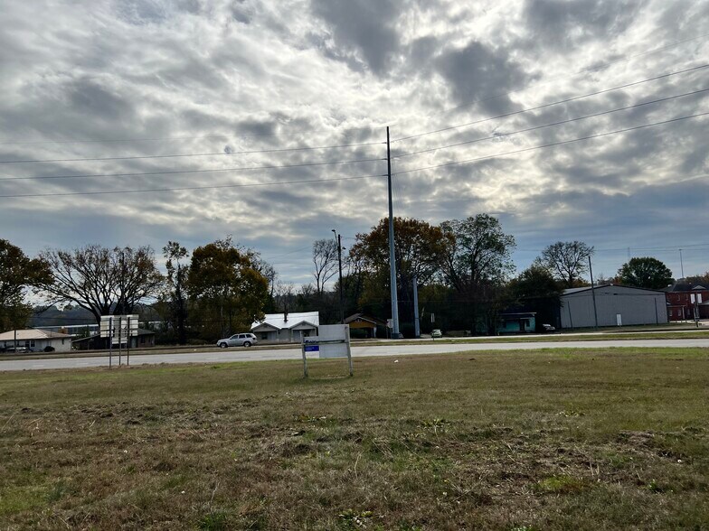 More Photos Of 2112 8th St W, Birmingham Land For Sale