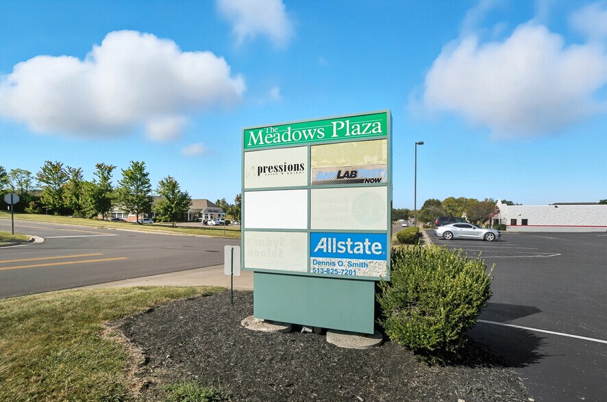 More Photos Of 1104-1124 Kemper Meadow Dr, Forest Park Storefront For Lease