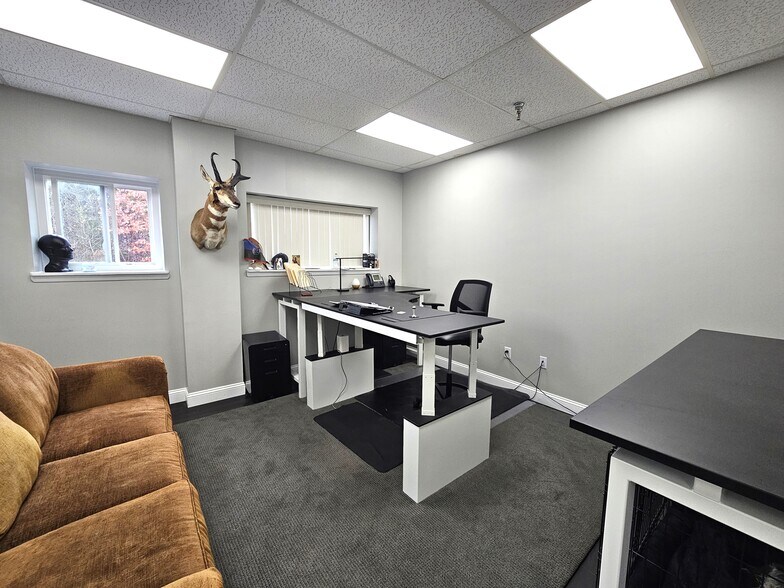 More Photos Of 205 Industrial Pike, Whitwell Manufacturing For Sale