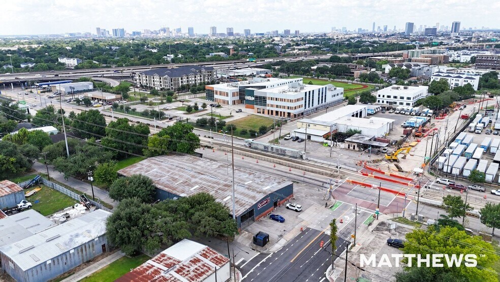More Photos Of 3510 Leeland St, Houston Industrial For Sale