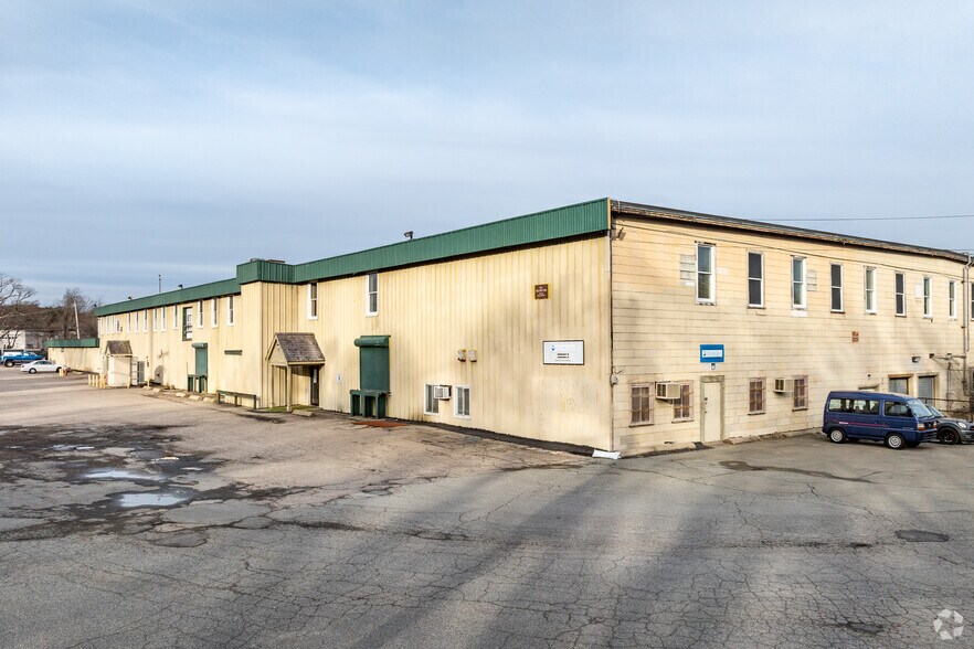 More Photos Of 59 Davis Ave, Norwood Manufacturing For Lease